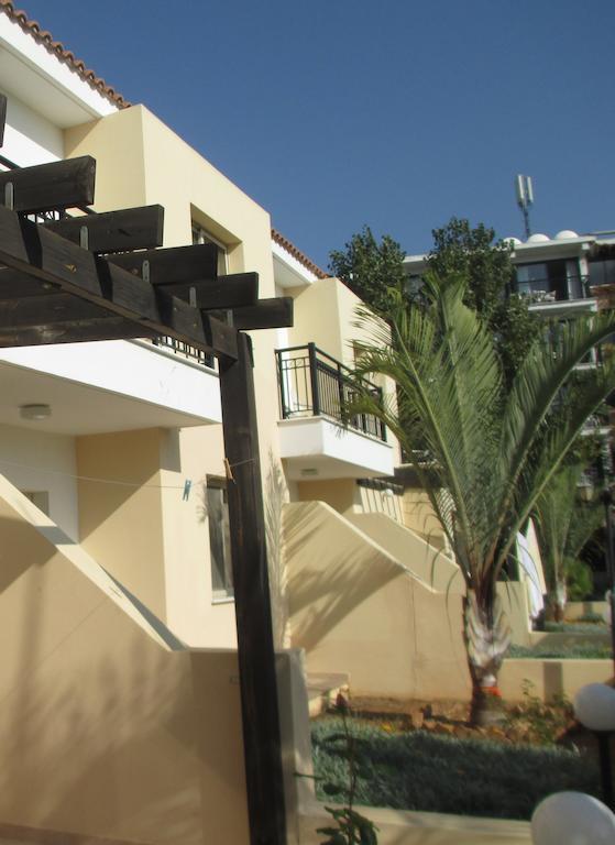 Byreva Apartments Paphos Ruang foto